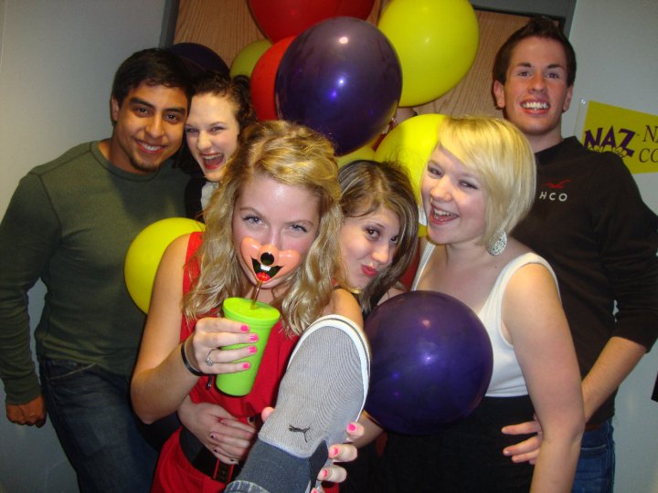 60813_1604268551722_1924007_n